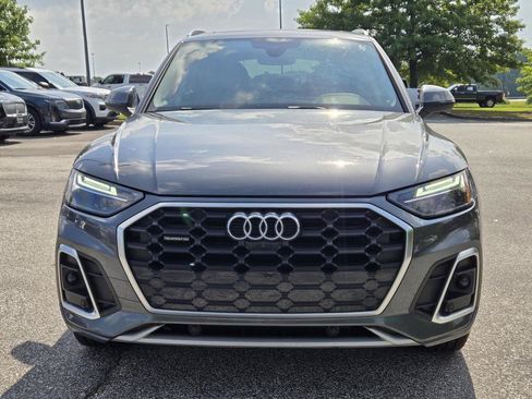 Used 2023 Audi Q5 2.0T Premium Plus w/ Premium Plus Package AWD/4WD image 2
