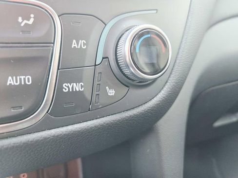 Used 2024 Chevrolet Equinox LT w/ LPO, Floor Liner Package image 24