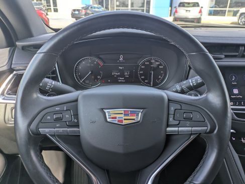 Used 2024 Cadillac XT6 Luxury image 21