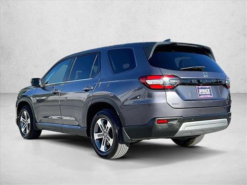 Used 2024 Honda Pilot EX-L image 13