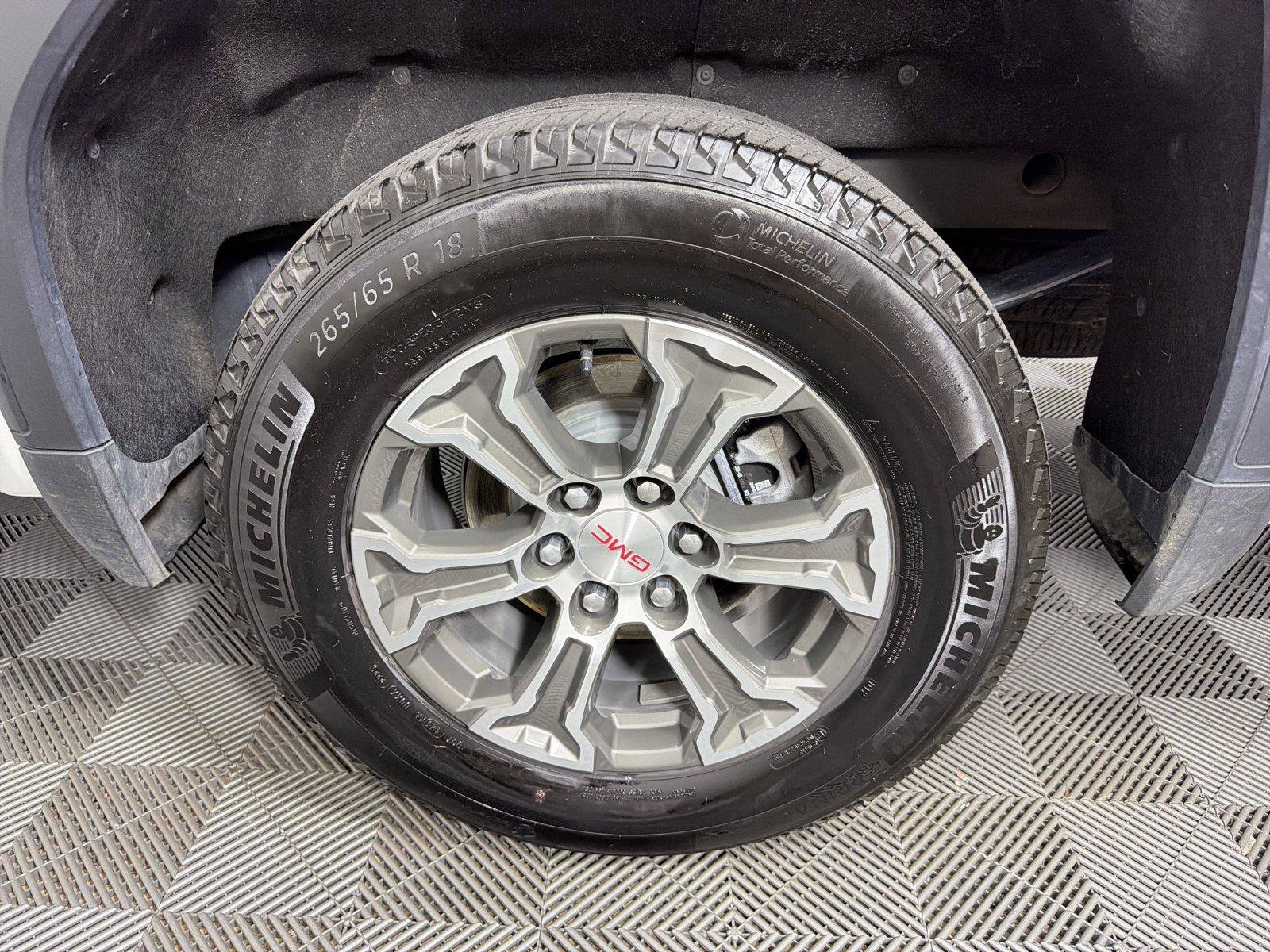 Certified 2026 GMC Sierra 1500 SLT AWD/4WD image 17