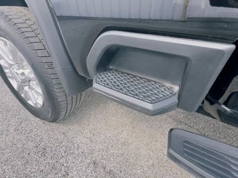 Used 2020 GMC Sierra 2500 Denali w/ Denali Ultimate Package image 18