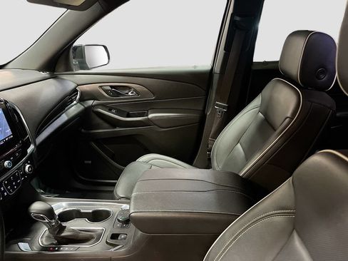 Used 2023 Chevrolet Traverse Premier w/ Redline Edition AWD/4WD image 24