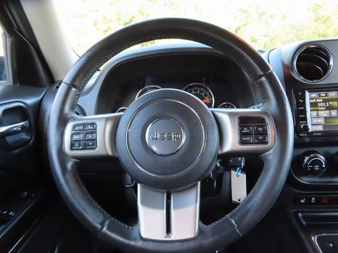 Used 2014 Jeep Patriot Limited image 21