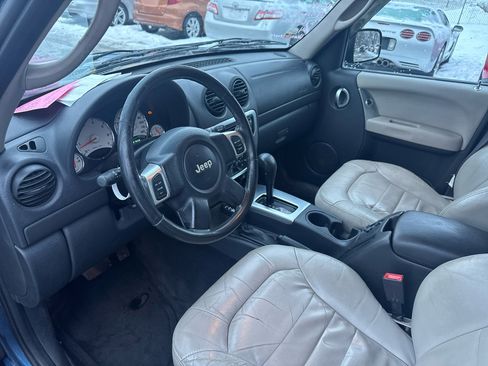 Used 2003 Jeep Liberty Limited image 9
