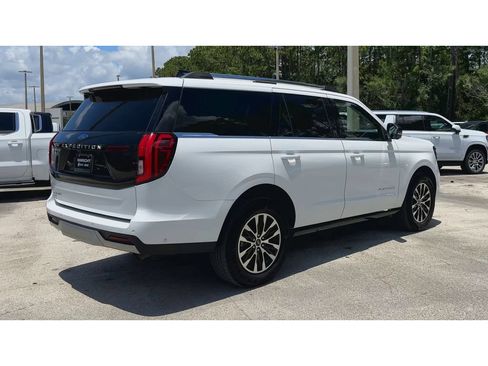 Used 2025 Ford Expedition Platinum AWD/4WD image 8