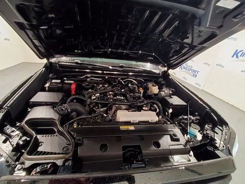 Used 2024 Toyota Tacoma TRD Off-Road image 34