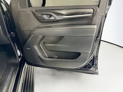 Used 2024 GMC Yukon Denali image 27