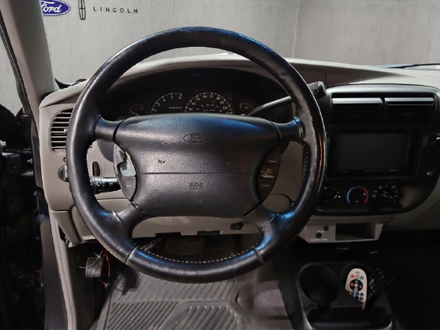 Used 2000 Ford Ranger XL AWD/4WD image 13