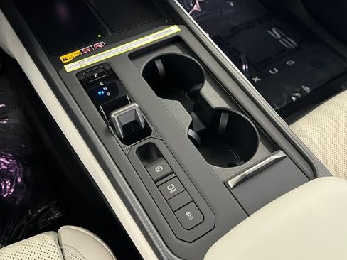 New 2026 Lexus ES 350e w/ Convenience Package FWD image 22