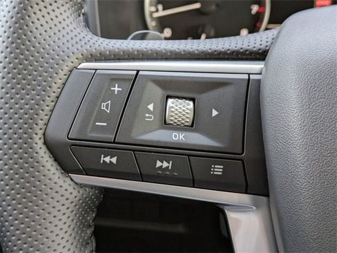 New 2025 Mitsubishi Outlander SE image 29