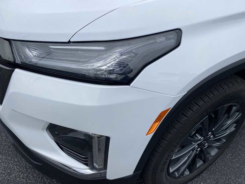 Used 2022 Chevrolet Traverse RS w/ LPO, Floor Liner Package image 10