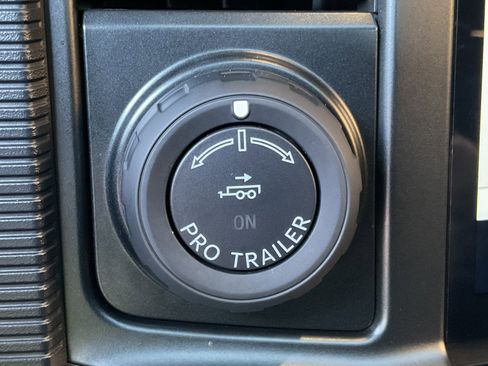 Used 2024 Ford F150 Platinum w/ FX4 Off-Road Package AWD/4WD image 39
