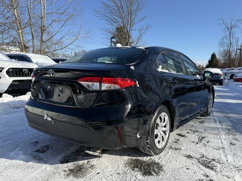 Used 2023 Toyota Corolla LE image 9