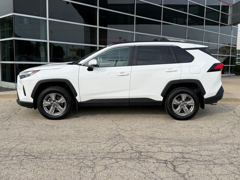 Used 2022 Toyota RAV4 XLE AWD/4WD image 6