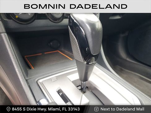 Used 2019 Subaru Crosstrek 2.0i Premium w/ Eyesight System image 18