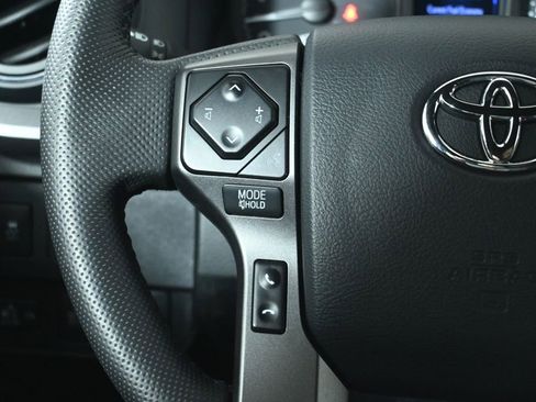 Used 2023 Toyota Tacoma TRD Sport image 18