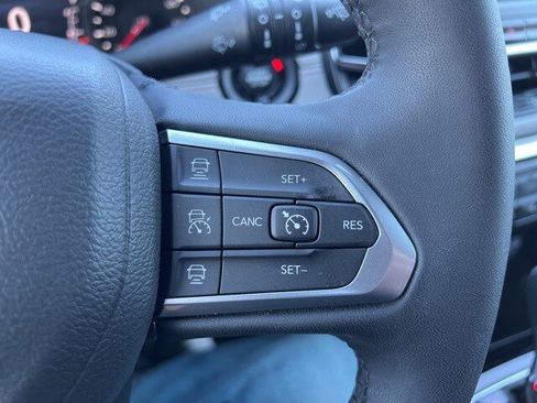 Certified 2024 Jeep Compass Limited image 22