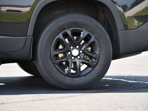 Used 2020 Chevrolet Traverse LT FWD image 11