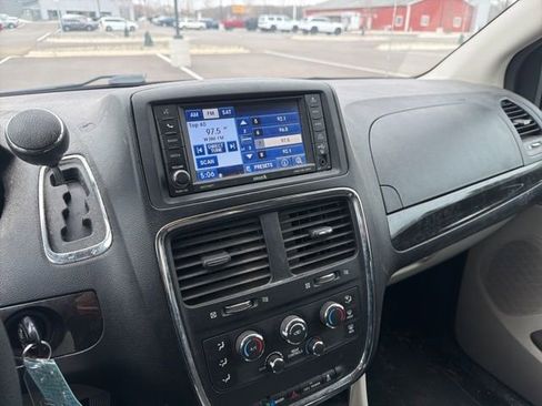 Used 2012 Dodge Grand Caravan SXT w/ Entertainment Group 1 image 11