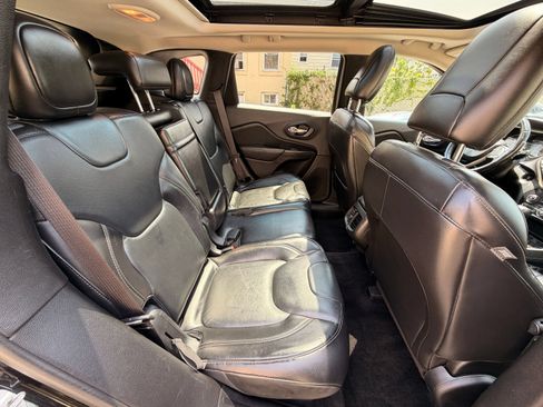 Used 2016 Jeep Cherokee Limited AWD/4WD image 20
