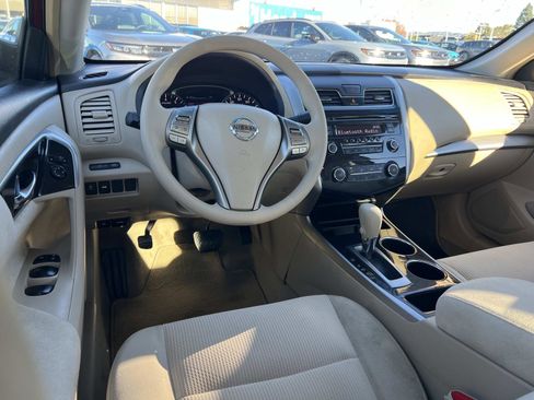 Used 2013 Nissan Altima 2.5 S image 7