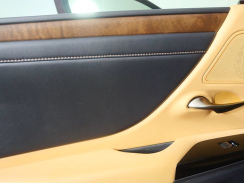 Used 2022 Lexus ES 350 w/ Premium Package FWD image 13