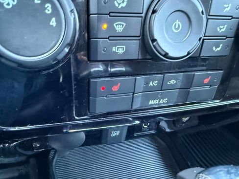 Used 2011 Ford Escape Limited image 34