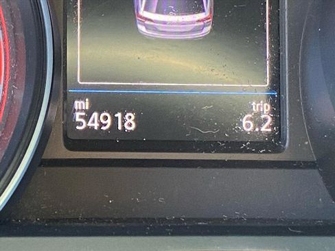 Used 2021 Volkswagen Atlas Cross Sport SE w/ Panoramic Sunroof Package image 13