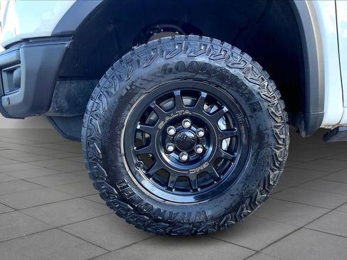 Used 2024 GMC Sierra 1500 AT4X w/ AT4X AEV Edition image 10