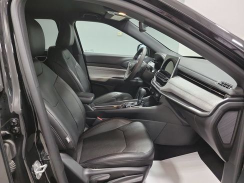 Used 2023 Jeep Compass Latitude AWD/4WD image 18