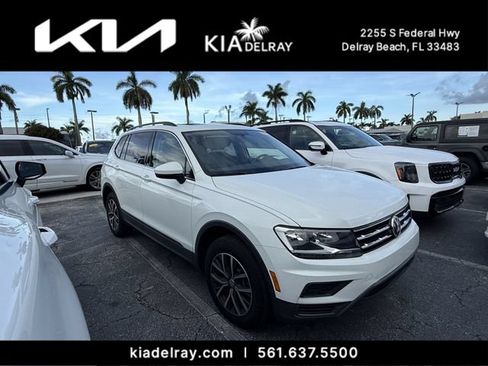 Used 2019 Volkswagen Tiguan SE w/ Panoramic Sunroof Package FWD image 1