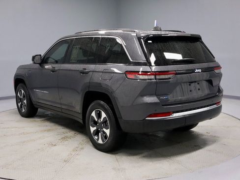 Used 2022 Jeep Grand Cherokee Limited 4xe image 8