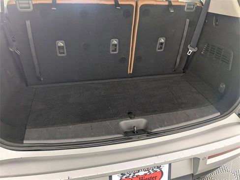 Used 2022 Nissan Pathfinder Platinum w/ Cargo Package image 32