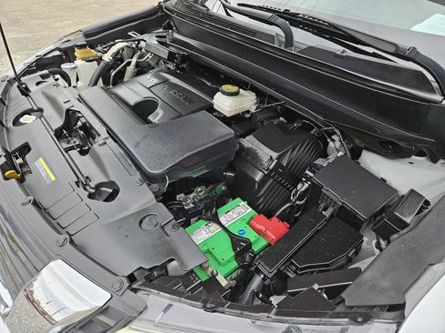Used 2019 Nissan Pathfinder S AWD/4WD image 48