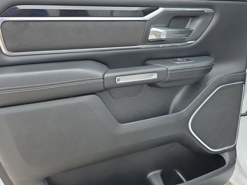 Used 2022 RAM 1500 Laramie AWD/4WD image 14