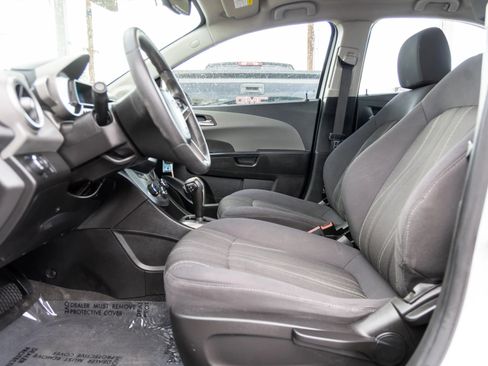 Used 2015 Chevrolet Sonic LT w/ Wheels and Fog Lamp Package FWD image 11