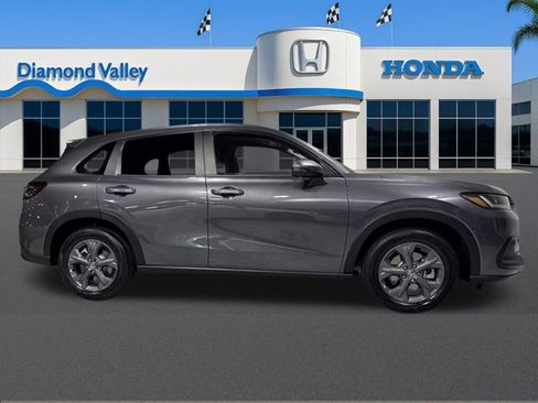 New 2026 Honda HR-V LX image 2