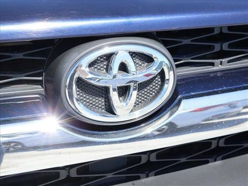 Used 2015 Toyota 4Runner Limited AWD/4WD image 29