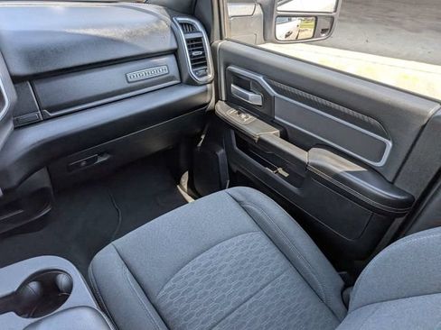 Used 2025 RAM 2500 Big Horn AWD/4WD image 17