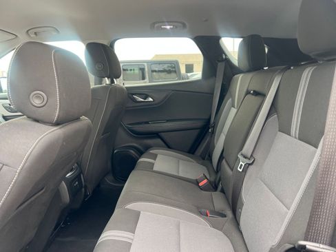 Used 2025 Chevrolet Blazer LT image 25