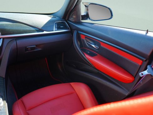 Used 2018 BMW M3 image 57