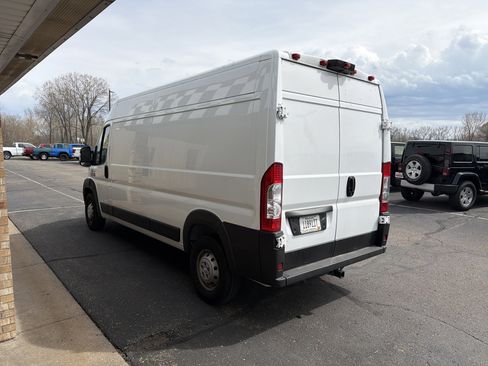 Used 2022 RAM ProMaster 2500 w/ Interior LED Lighting Group image 2