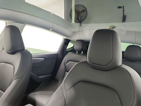 Used 2026 Tesla Model Y Premium image 31