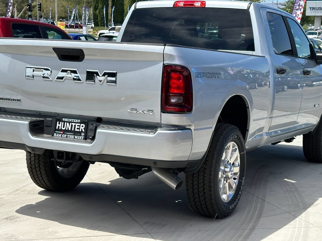 New 2026 RAM 2500 Big Horn AWD/4WD image 8