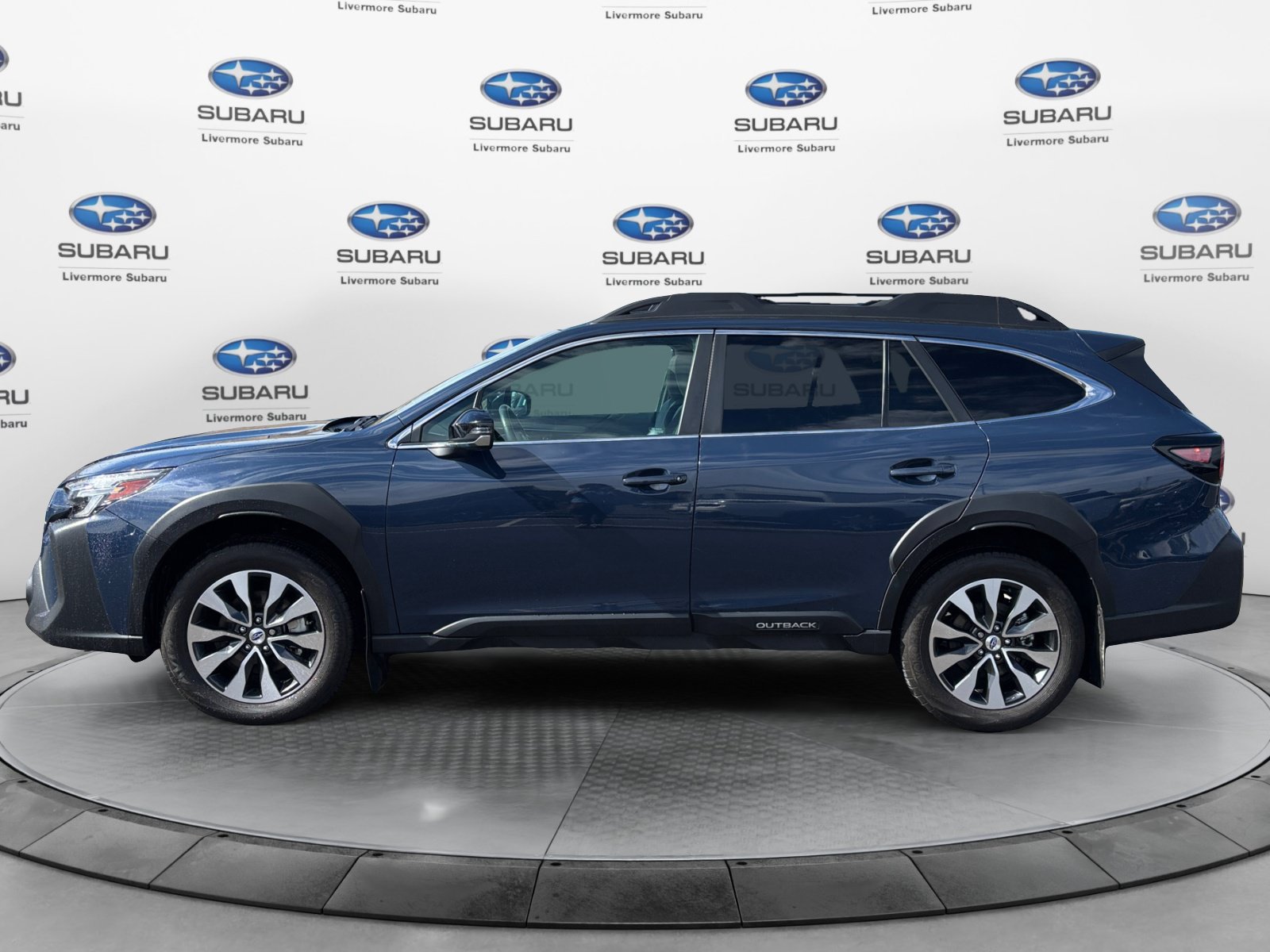 Used 2024 Subaru Outback Limited XT AWD/4WD image 4