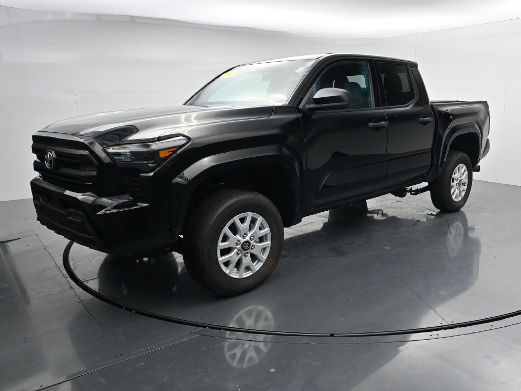 Used 2025 Toyota Tacoma SR AWD/4WD image 4