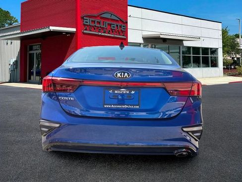 Used 2020 Kia Forte LXS FWD image 4