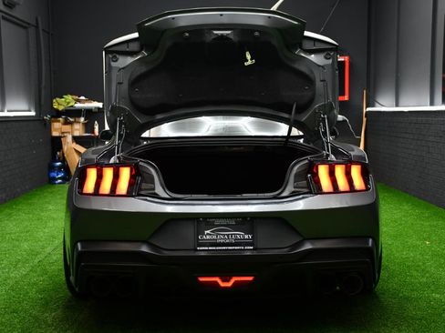 Used 2024 Ford Mustang GT Premium image 40