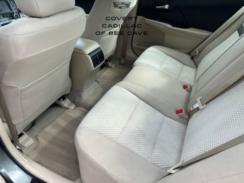 Used 2014 Toyota Camry XLE w/ Convenience Package image 21